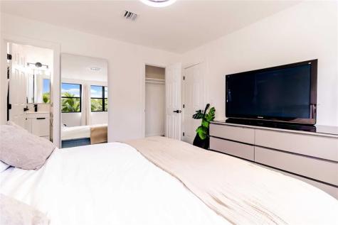 2515 NE 207th Street Miami FL 33180