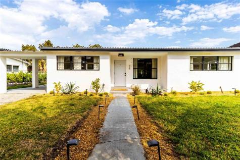 2515 NE 207th Street Miami FL 33180