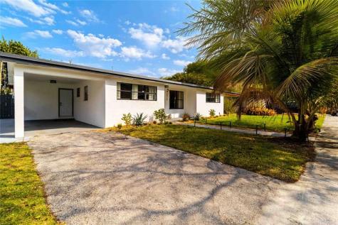 2515 NE 207th Street Miami FL 33180