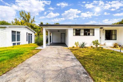 2515 NE 207th Street Miami FL 33180