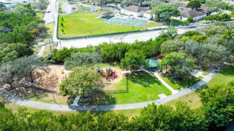 2515 NE 207th Street Miami FL 33180