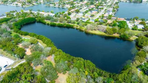 2515 NE 207th Street Miami FL 33180