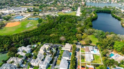 2515 NE 207th Street Miami FL 33180