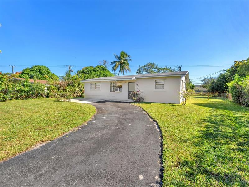 3310 NW 43rd Avenue Lauderdale Lakes FL 33319