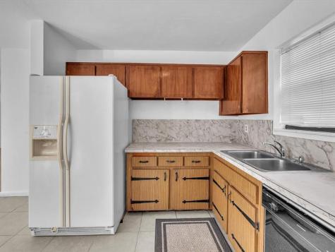 3310 NW 43rd Avenue Lauderdale Lakes FL 33319