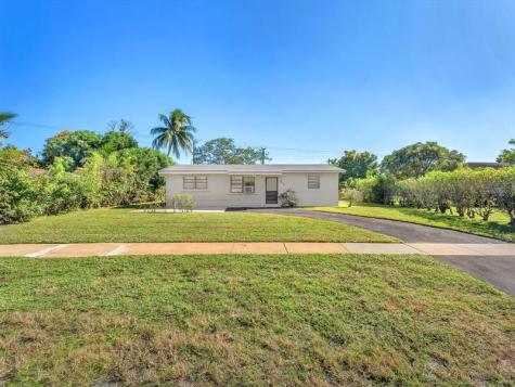 3310 NW 43rd Avenue Lauderdale Lakes FL 33319