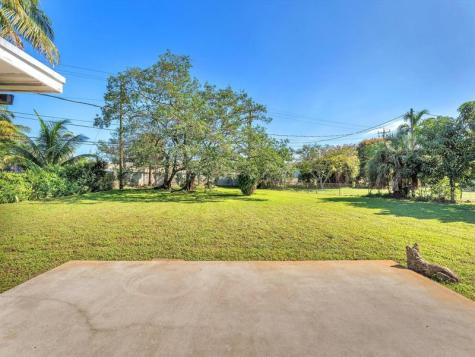 3310 NW 43rd Avenue Lauderdale Lakes FL 33319