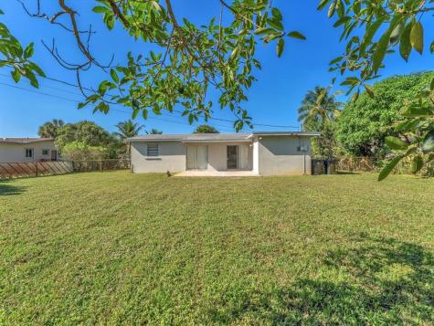 3310 NW 43rd Avenue Lauderdale Lakes FL 33319