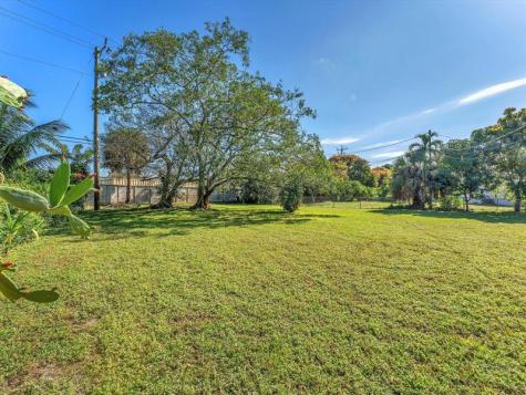 3310 NW 43rd Avenue Lauderdale Lakes FL 33319
