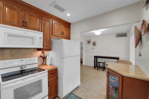2617 SW Natura Avenue Deerfield Beach FL 33441