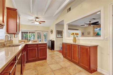 720 NE 17th Te Fort Lauderdale FL 33304