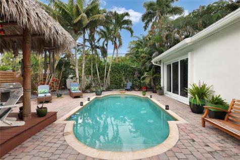 720 NE 17th Te Fort Lauderdale FL 33304