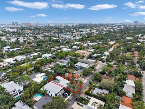 720 NE 17th Te Fort Lauderdale FL 33304