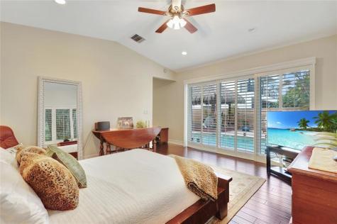 720 NE 17th Te Fort Lauderdale FL 33304