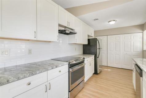 516 SW Buswell Avenue Port St Lucie FL 34983