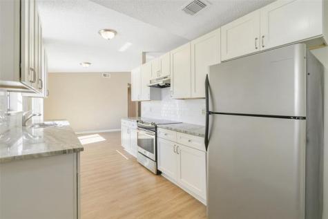 516 SW Buswell Avenue Port St Lucie FL 34983