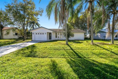 516 SW Buswell Avenue Port St Lucie FL 34983