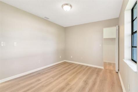 516 SW Buswell Avenue Port St Lucie FL 34983