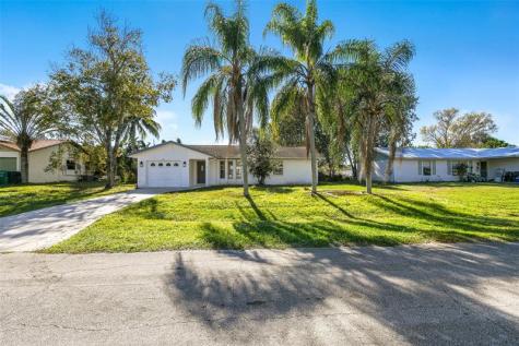 516 SW Buswell Avenue Port St Lucie FL 34983