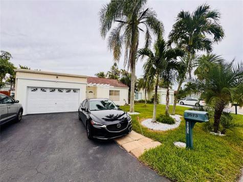 9673 NW 45th Street Sunrise FL 33351