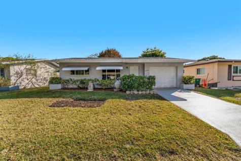 4924 NW 52nd Court Tamarac FL 33319
