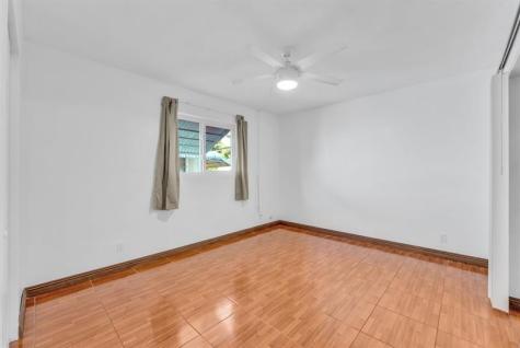 4924 NW 52nd Court Tamarac FL 33319