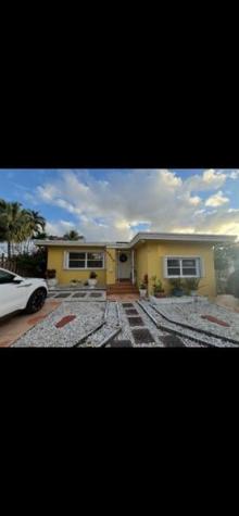 2610 Pierce Street Hollywood FL 33020