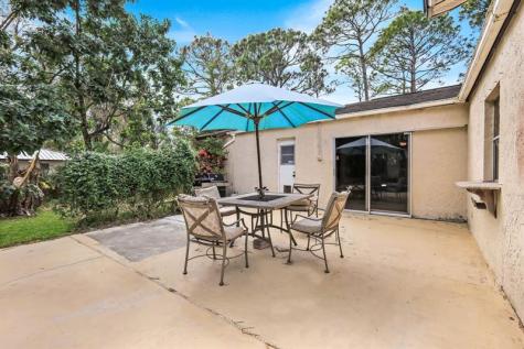 17740 Sabal Palm Drive North Fort Myers FL 33917