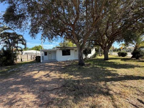 929 SW 10th Avenue Delray Beach FL 33444