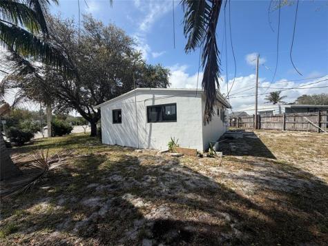 929 SW 10th Avenue Delray Beach FL 33444