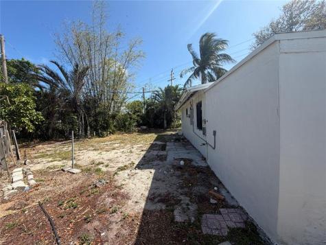 929 SW 10th Avenue Delray Beach FL 33444
