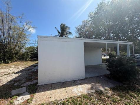 929 SW 10th Avenue Delray Beach FL 33444