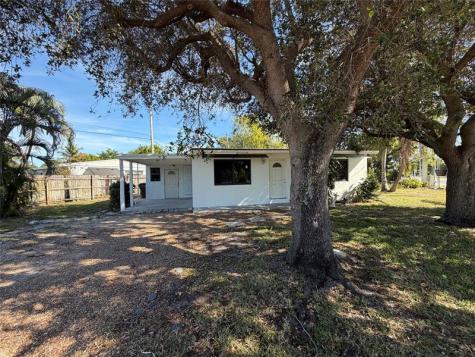 929 SW 10th Avenue Delray Beach FL 33444