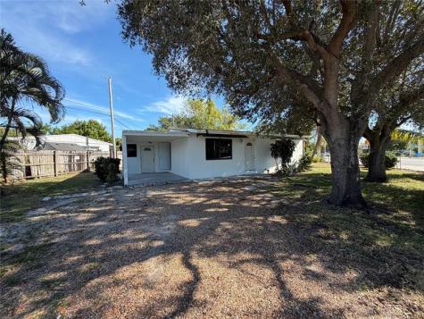 929 SW 10th Avenue Delray Beach FL 33444