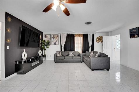 223 E Arbor Avenue Port St Lucie FL 34952