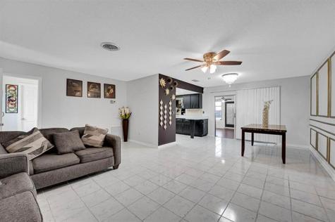 223 E Arbor Avenue Port St Lucie FL 34952