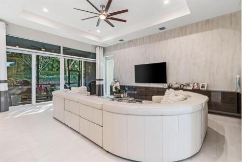 12882 Granite Mountain Pass Boynton Beach FL 33473