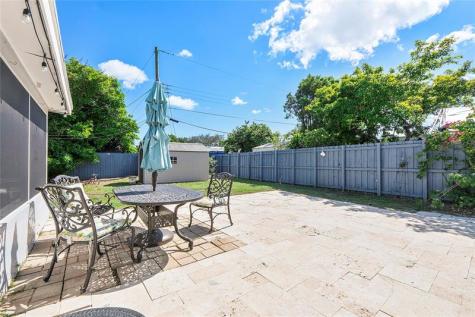 1130 NW 42nd Court Oakland Park FL 33309