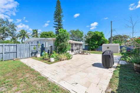1130 NW 42nd Court Oakland Park FL 33309