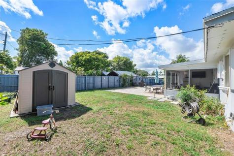 1130 NW 42nd Court Oakland Park FL 33309