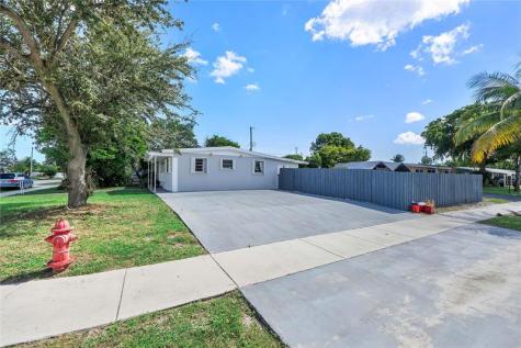 1130 NW 42nd Court Oakland Park FL 33309