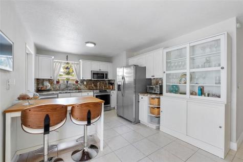 1130 NW 42nd Court Oakland Park FL 33309