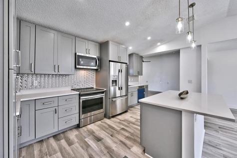 2273 SW Phyllis Lane Port St Lucie FL 34953