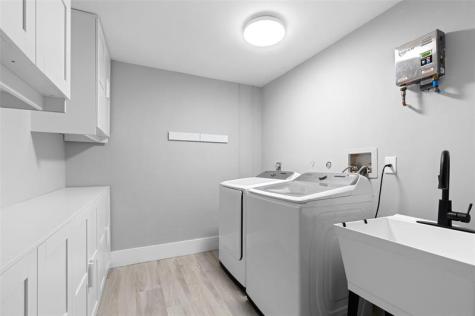 133 SW 159th Way Sunrise FL 33326