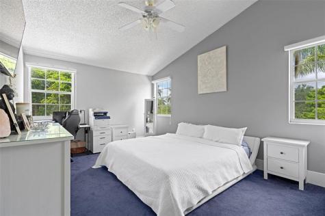 133 SW 159th Way Sunrise FL 33326