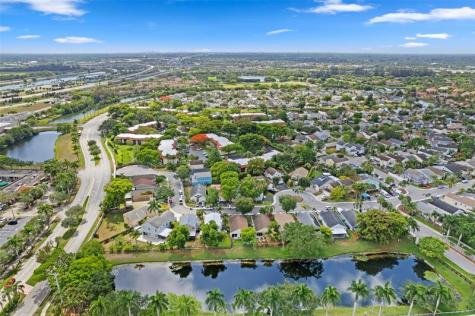 133 SW 159th Way Sunrise FL 33326