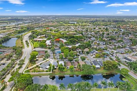 133 SW 159th Way Sunrise FL 33326