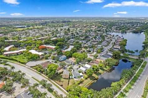 133 SW 159th Way Sunrise FL 33326