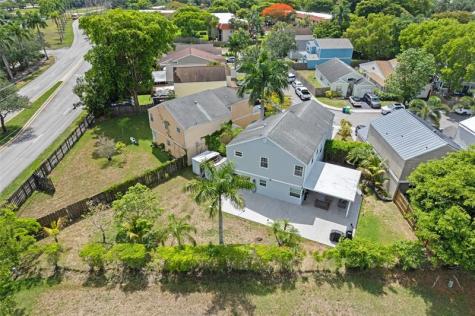 133 SW 159th Way Sunrise FL 33326