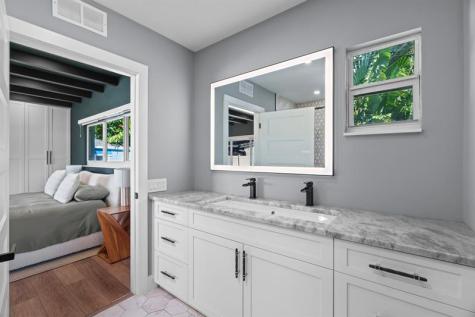 2224 NW 6th Terrace Wilton Manors FL 33311